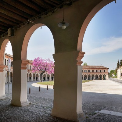 Veneto: ateliers, palaces, artisans and large companies